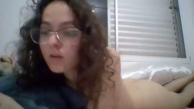 Nur_novinha - Ficar pelada