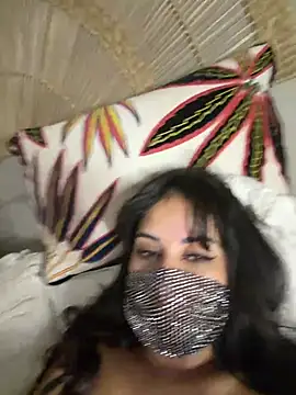 Queen-chamss - Finger in pussy