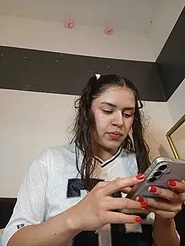 Danni_shy - 4 fingers in my tight ass 🍑💦