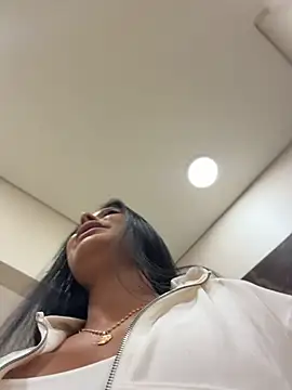 Elara_Luxe - Show squirts 💦