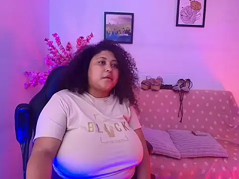Aylin_boobs