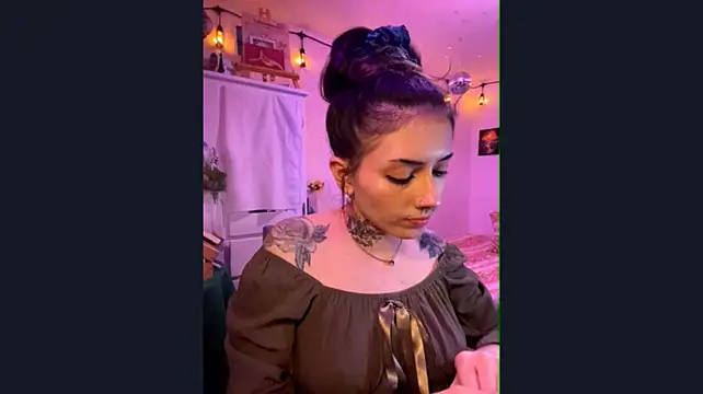 LiliJones_ - 💆🏻‍♀️💖 Spa day for me, sexy show