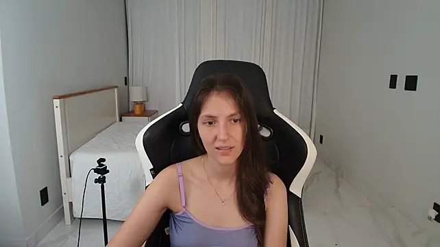 Upssnowy - show boobies