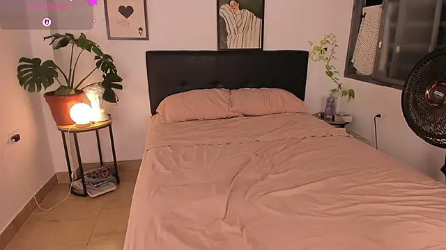 Sophia_goth - ♡ ♡ ​fav ​6/16/​66/​160! ♡ ​spank ​25 ♡