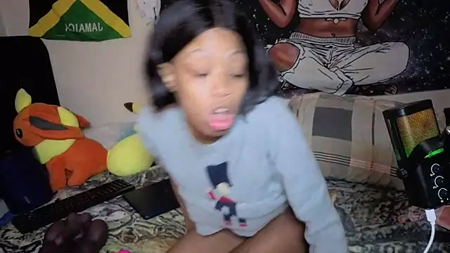 IAMTOKYOLEE - FUCK BIG BBC DILDO