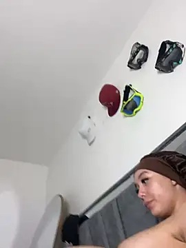 Alaia_princess - plug anal