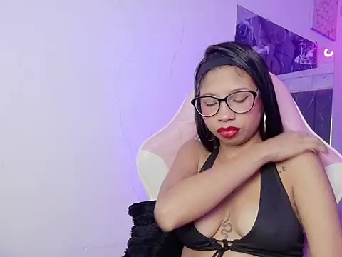 Aidaprincess - OIL ON THE TITS