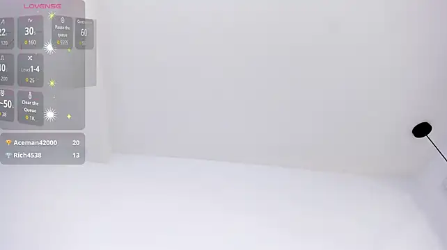 Nikki_uwuu - Take off the shirt for you