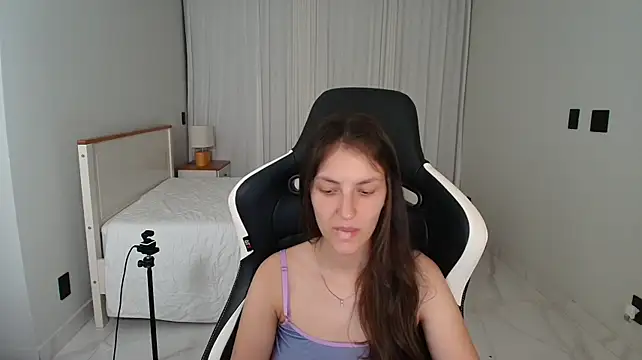 Upssnowy - show boobies