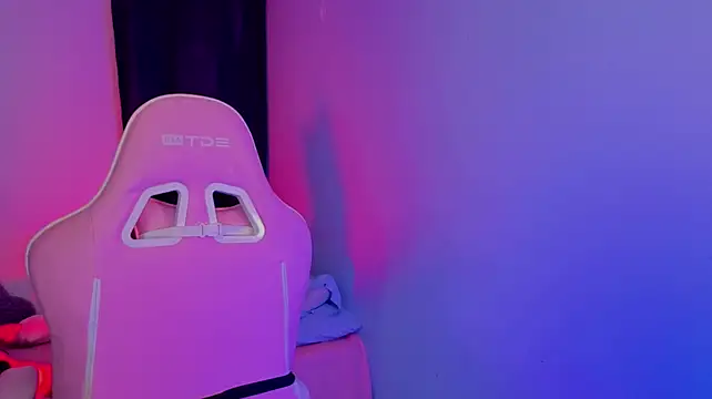 Sharonbone - 🍄2 finger in pussy