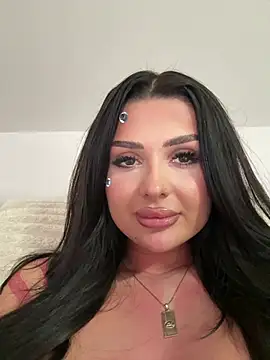 KylieKroftt - naked suits me better