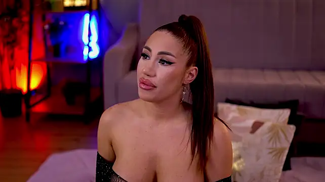 CataleyaBliss - press harder on my clit