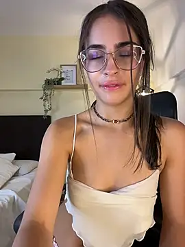 Emma_Vonn - NAKE BODY, RUB MY PUSSY🍒💦