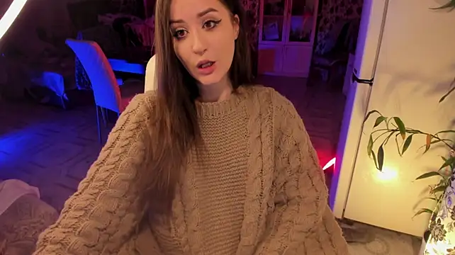 Sserendipityy - suck dildo and look at the camera