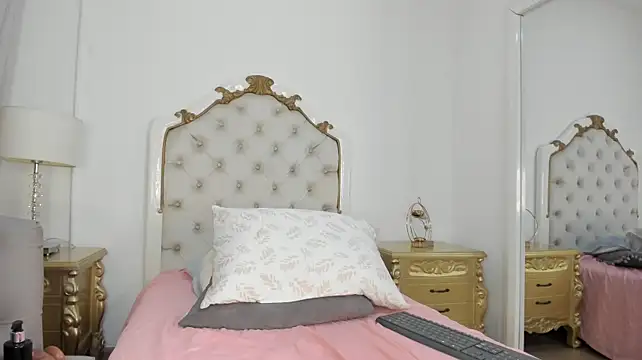 Pamela_thompson7