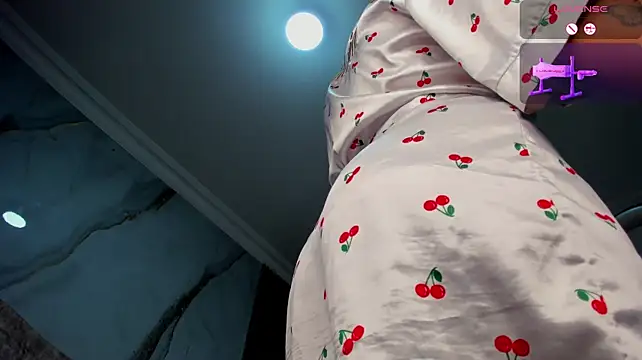 Mia_18v - BIG SQUIRTING