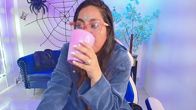 Silvana_lane - SHOW TITS 🍒