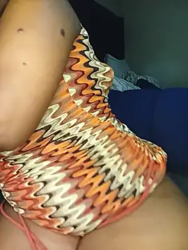 BOTTYANGELxx1 - SPREAD PUSSY IN DOGGY