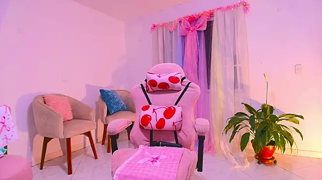 CocoSquirtxxx - 🥛 milk shower