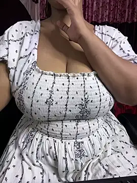 DarlingRuby - 10 Seconds Bra Drop:movingboobs: