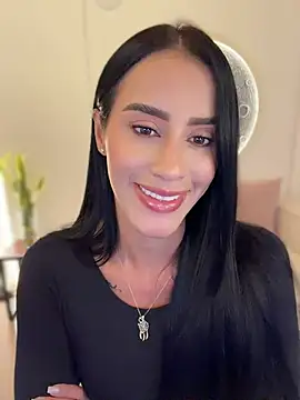 SarahhSmitth1 - I want to feel you—touch me!