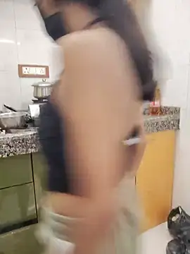 Mini-cutie - Kitchen in nude dance
