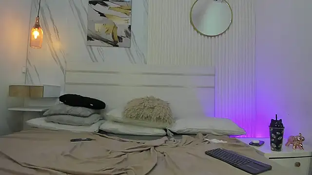 Iambastet - Rub clir & fingering pussy