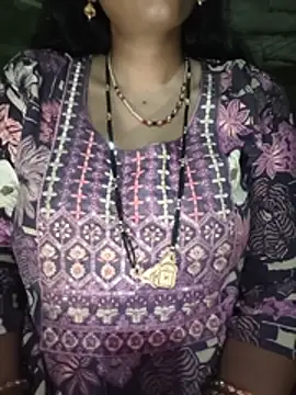 Sexyradha_