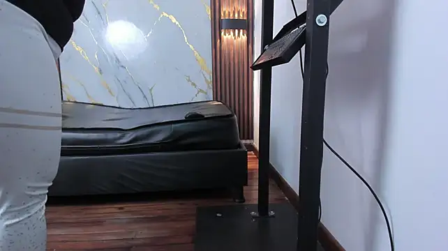 Alinna_addams_ - SPANK ASS RED