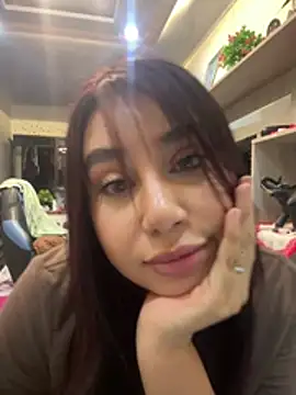 Sophie_Dreamss - silence people nearby