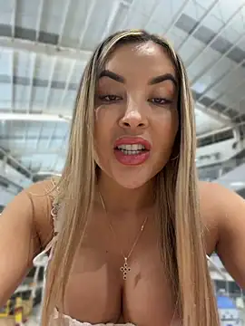 Alexa_seexy1 - All naked in the mall bathroom 😈