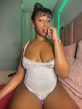 SP1CY_MOMMY - Last tipper get 🎁