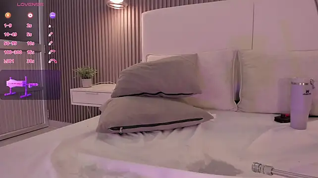 Annie_clarkson - SQUIRT