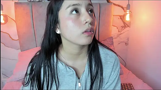 Leah_Brm - FINGERING MY PUSSY+CONTROL LUSH