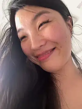 Tavie1744 - Bare my butt 2min