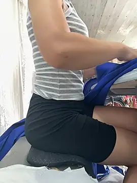BellaThread - Squirt on you