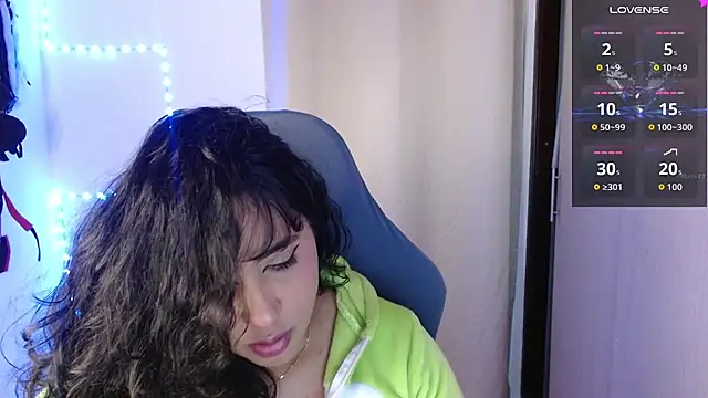 Valery__lovex - dildo in the pussy