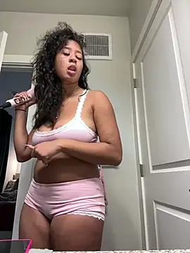 AshleyLoveee - get naked