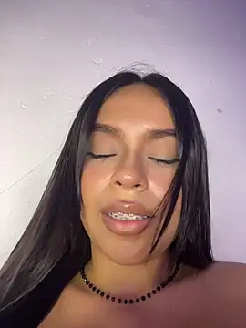 Paola05_ - Saliva in Tits+ squirt