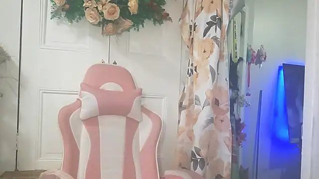 Nastydianastrips - Come watch me squirt