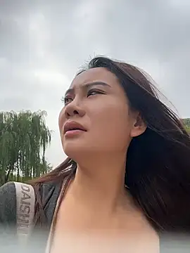 Yioyio-666 - 小粉震动2分钟，最后一个大哥可得