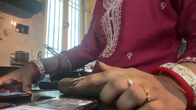 Telugu_angel21 - Squeeze milk