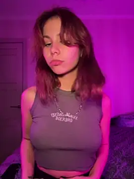 MilkKiss - Flash my bra + close uo