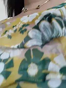Pinky-2 - Oiling My Sexy Pussy Hole
