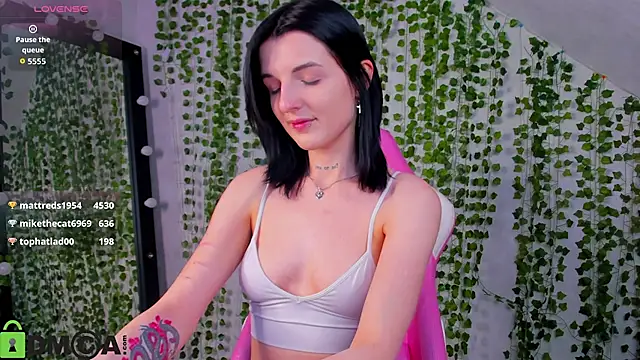 Lyynn_Martin - booty tease