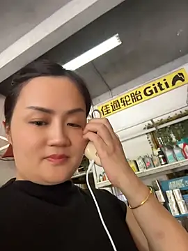 Amy1688 - 脱内裤直播一分钟