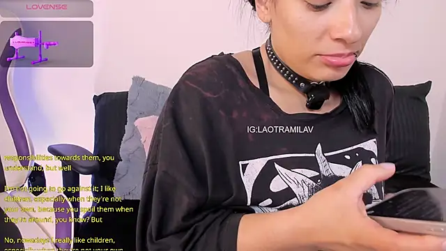 MilaVelour - 🍑 4 Fingers up the ass + Small Buttplug