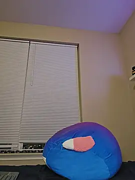 AmethystFoxx - Stretch pussy with thick tentacle dildo