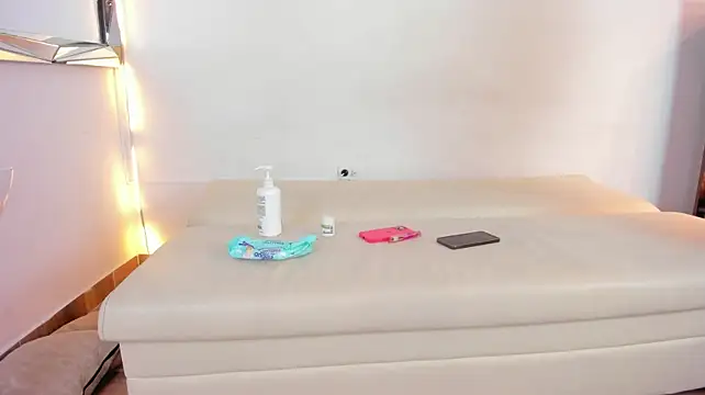 Burning_charm - naked and suck both same time