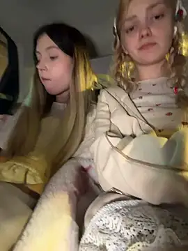 Elsawhere - be naughty in UBER! Nancy squeeze boobs